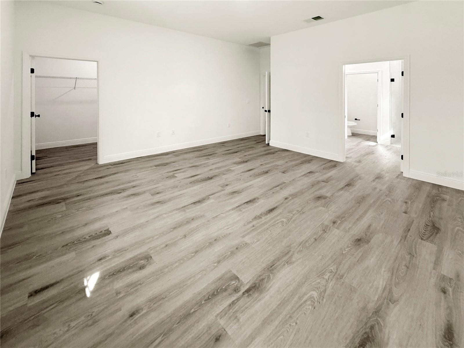 Image 18 of 36 For 14993 28th Terrace Road