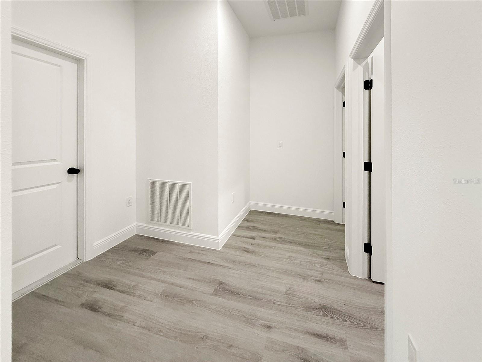 Image 29 of 36 For 14993 28th Terrace Road