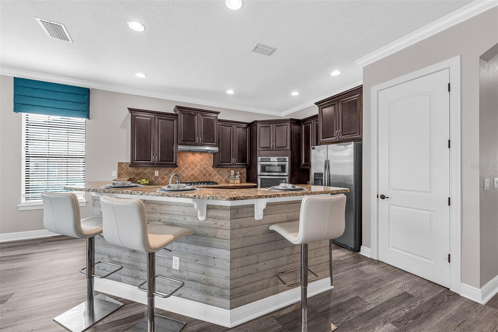 Image 10 of 76 For 1181 Castle Pines Court