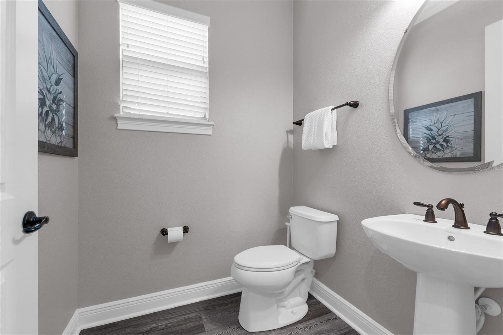 Image 22 of 76 For 1181 Castle Pines Court