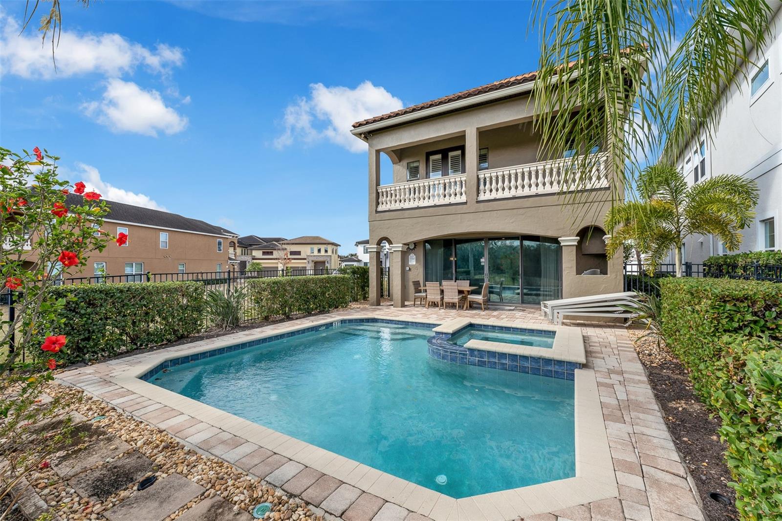 Image 4 of 76 For 1181 Castle Pines Court