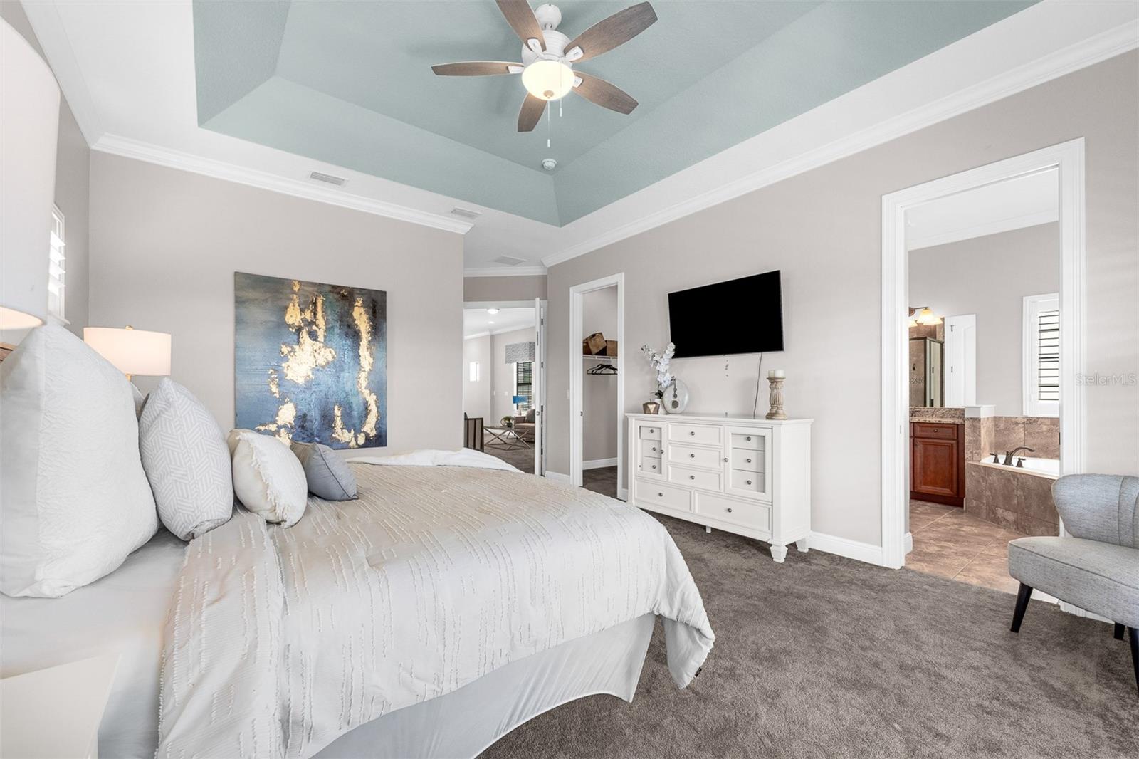 Image 40 of 76 For 1181 Castle Pines Court