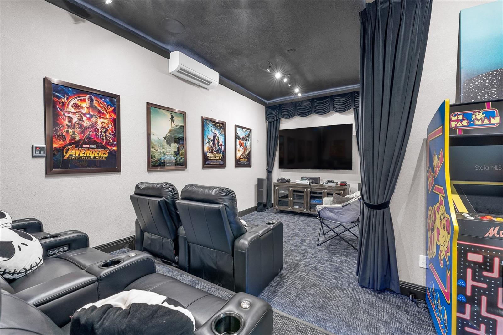 Image 53 of 76 For 1181 Castle Pines Court