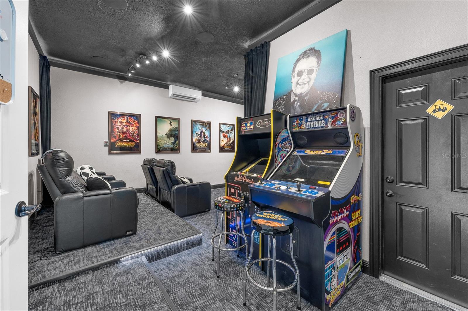 Image 54 of 76 For 1181 Castle Pines Court