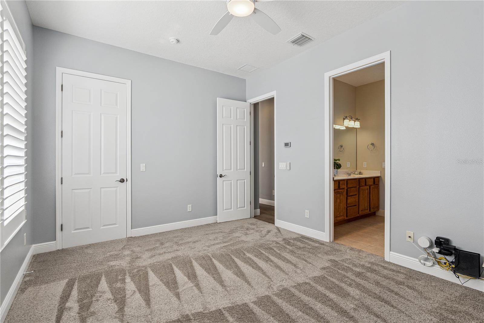 Image 33 of 57 For 7611 Earlwood Avenue