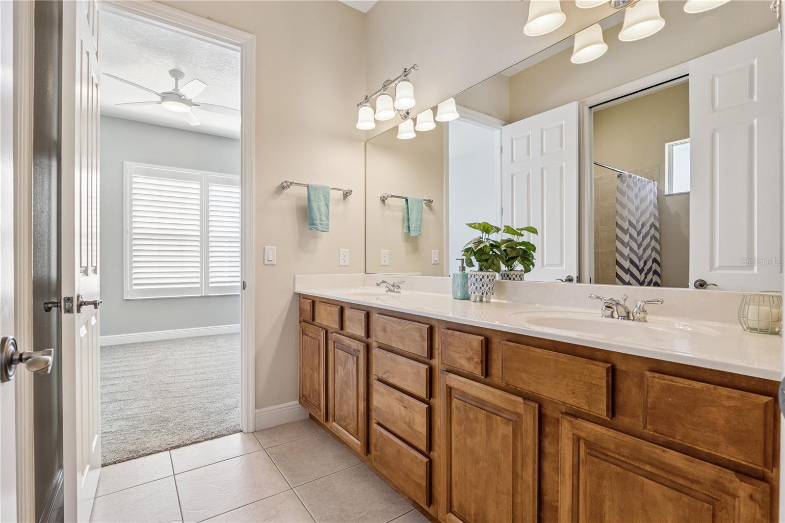 Image 34 of 57 For 7611 Earlwood Avenue