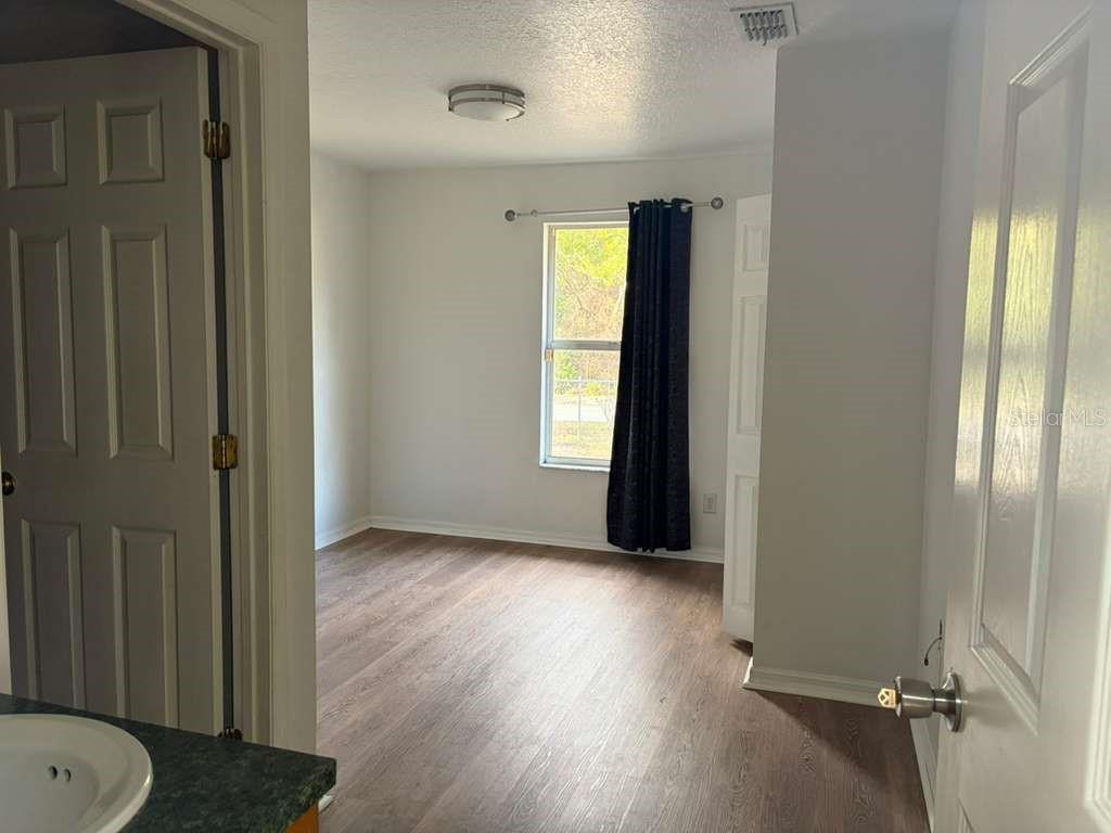 Image 26 of 26 For 548 Walts Avenue