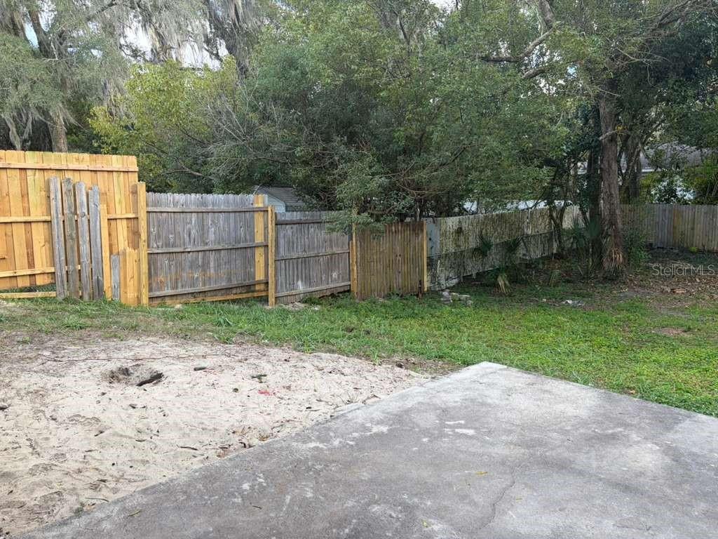 Image 4 of 26 For 548 Walts Avenue