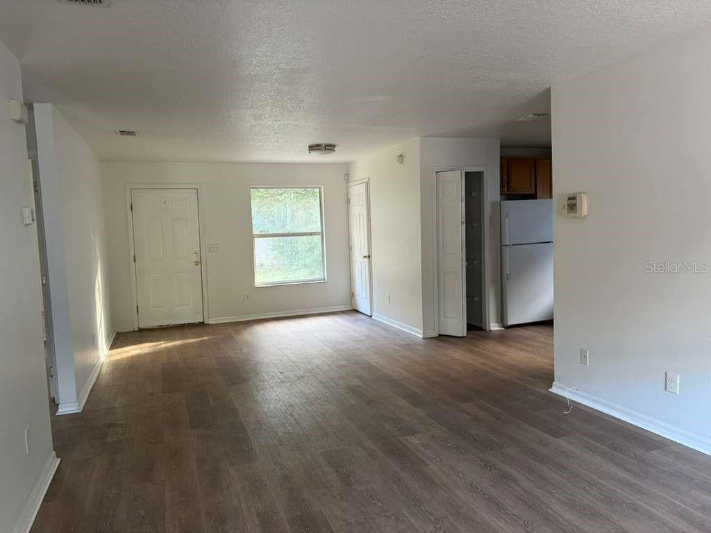 Image 8 of 26 For 548 Walts Avenue