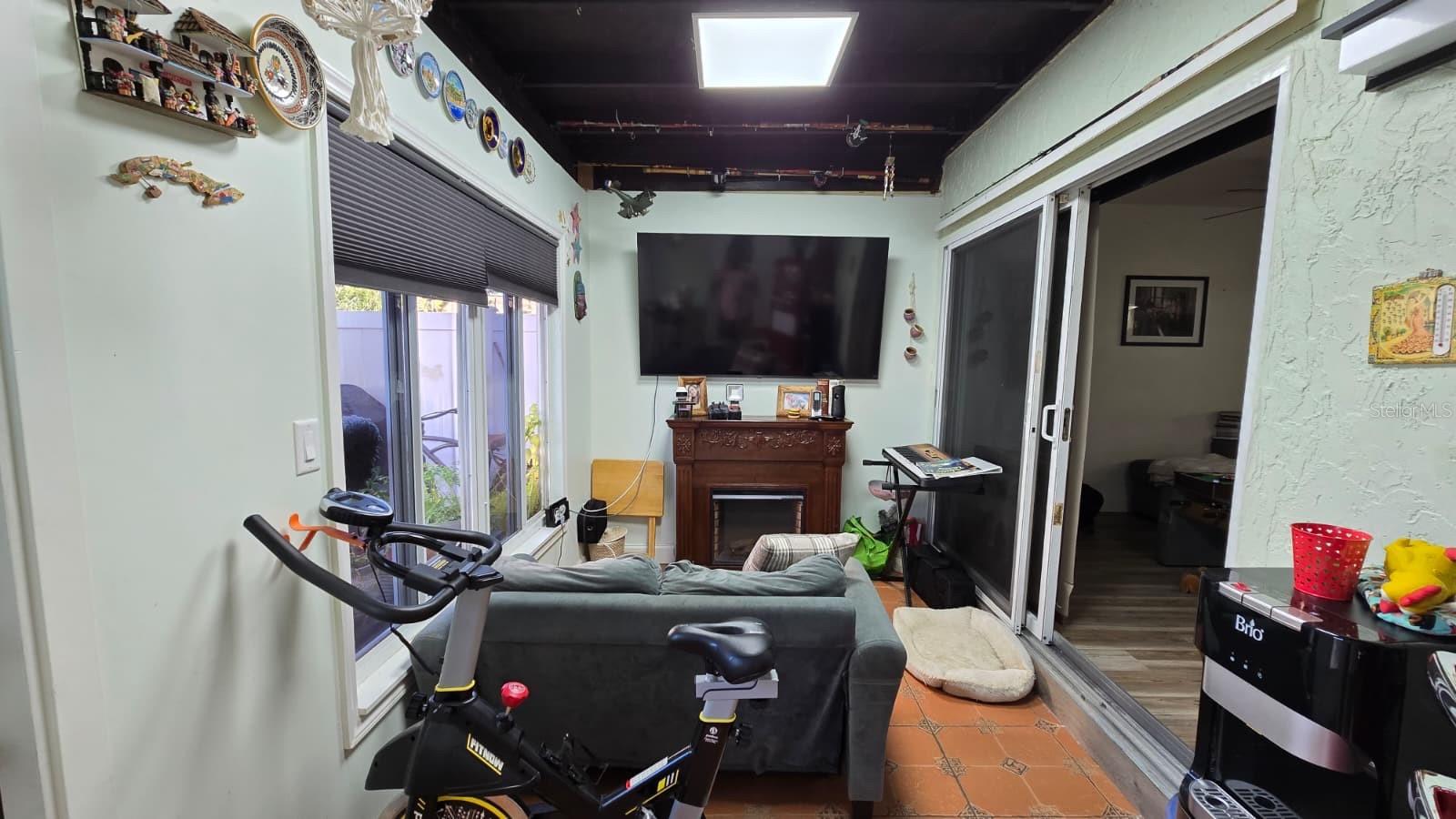 Image 8 of 14 For 1061 80th Avenue 6a