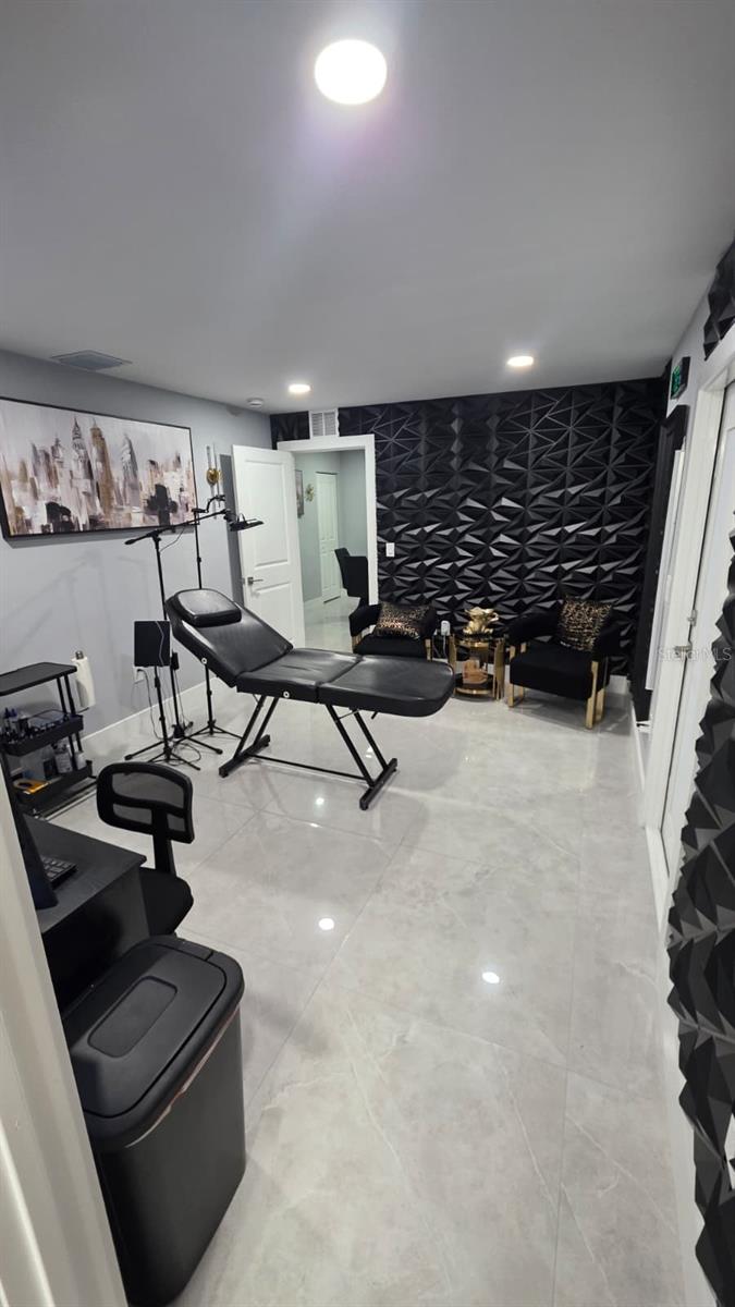 Image 32 of 40 For 131 Puffin Court