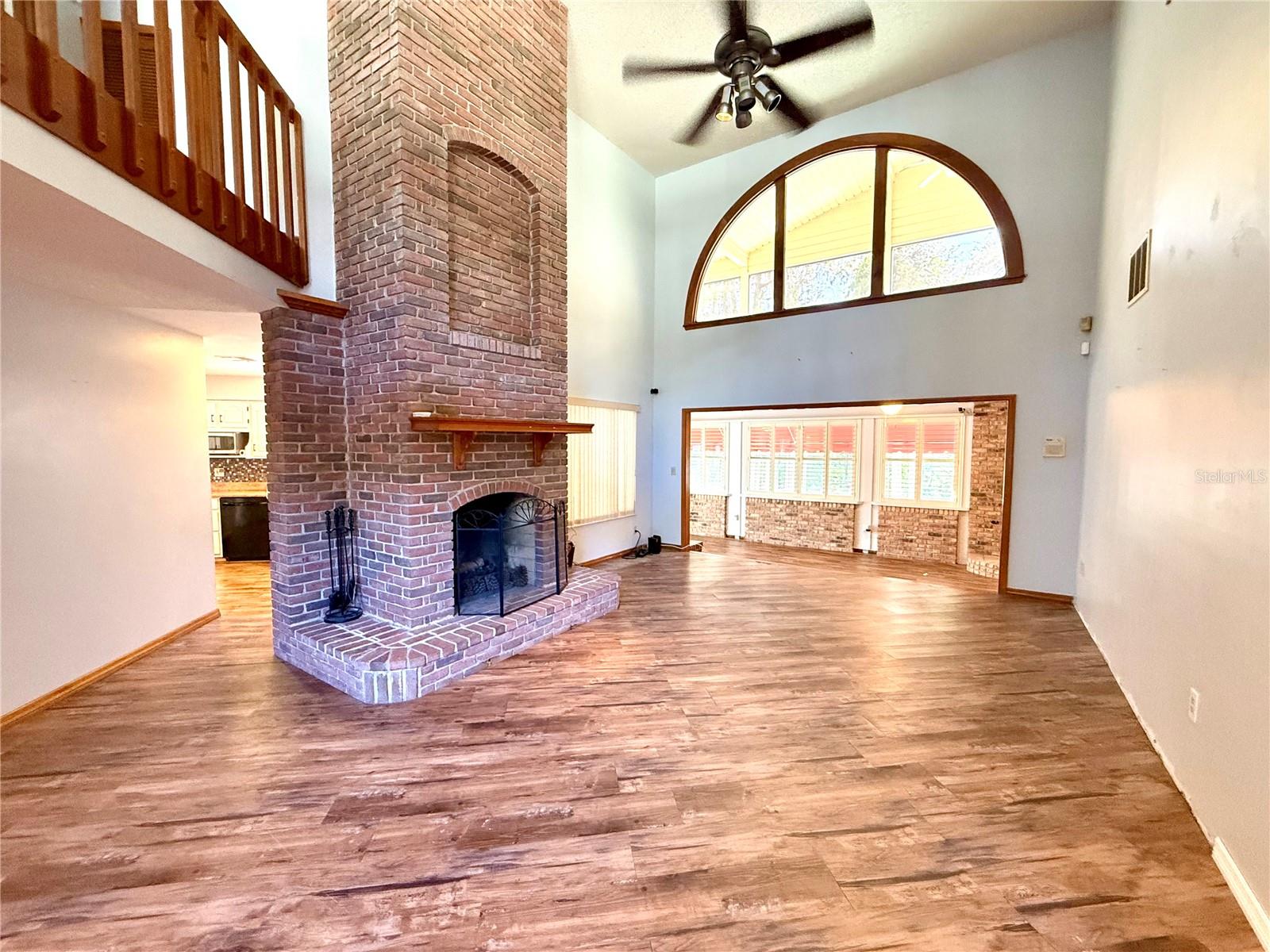 Image 10 of 62 For 2395 Windward Cove