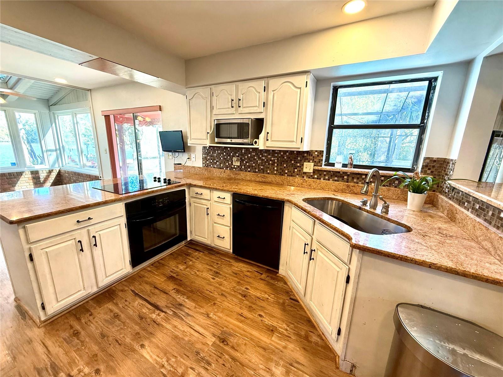 Image 12 of 62 For 2395 Windward Cove