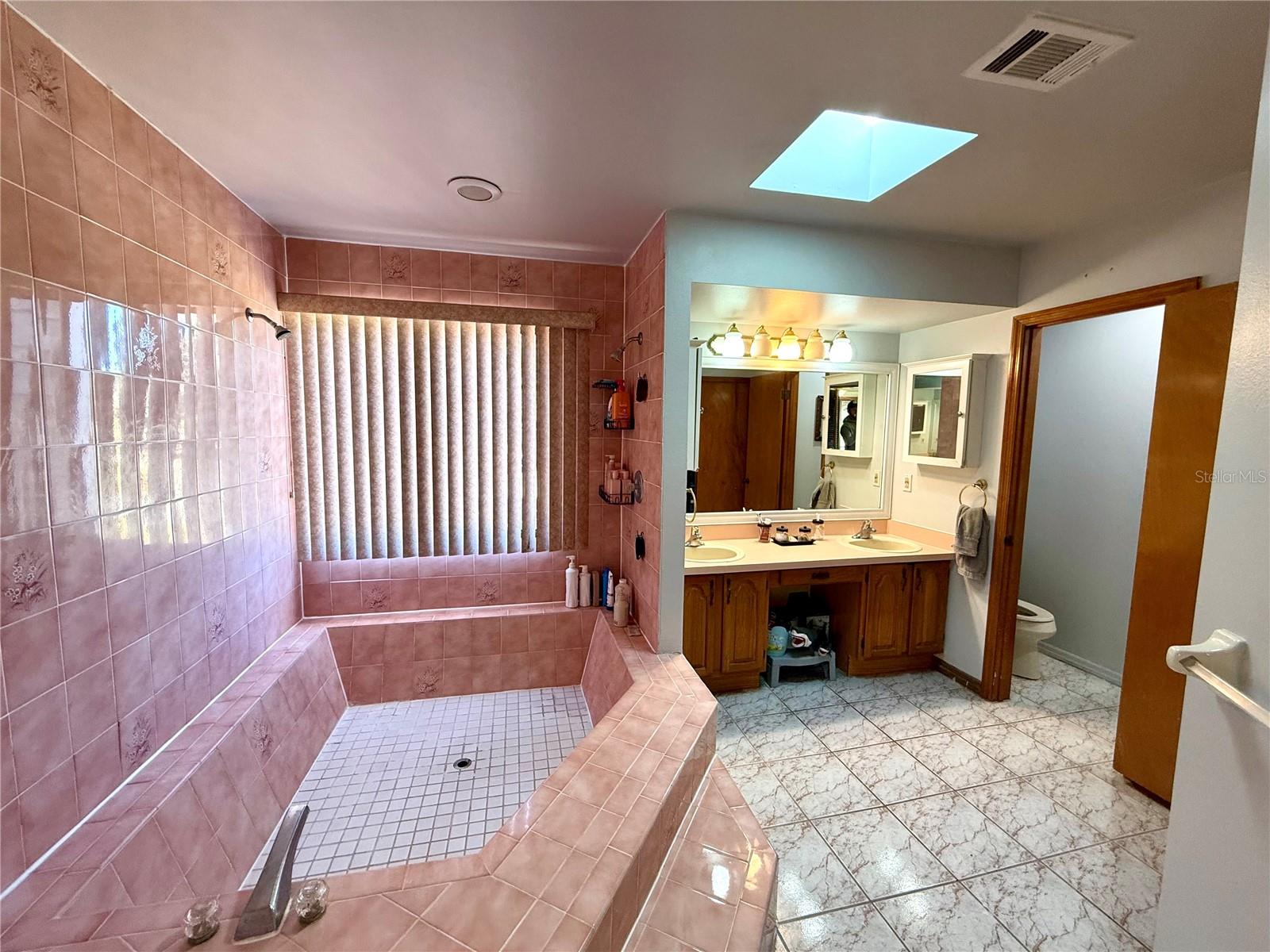 Image 27 of 62 For 2395 Windward Cove