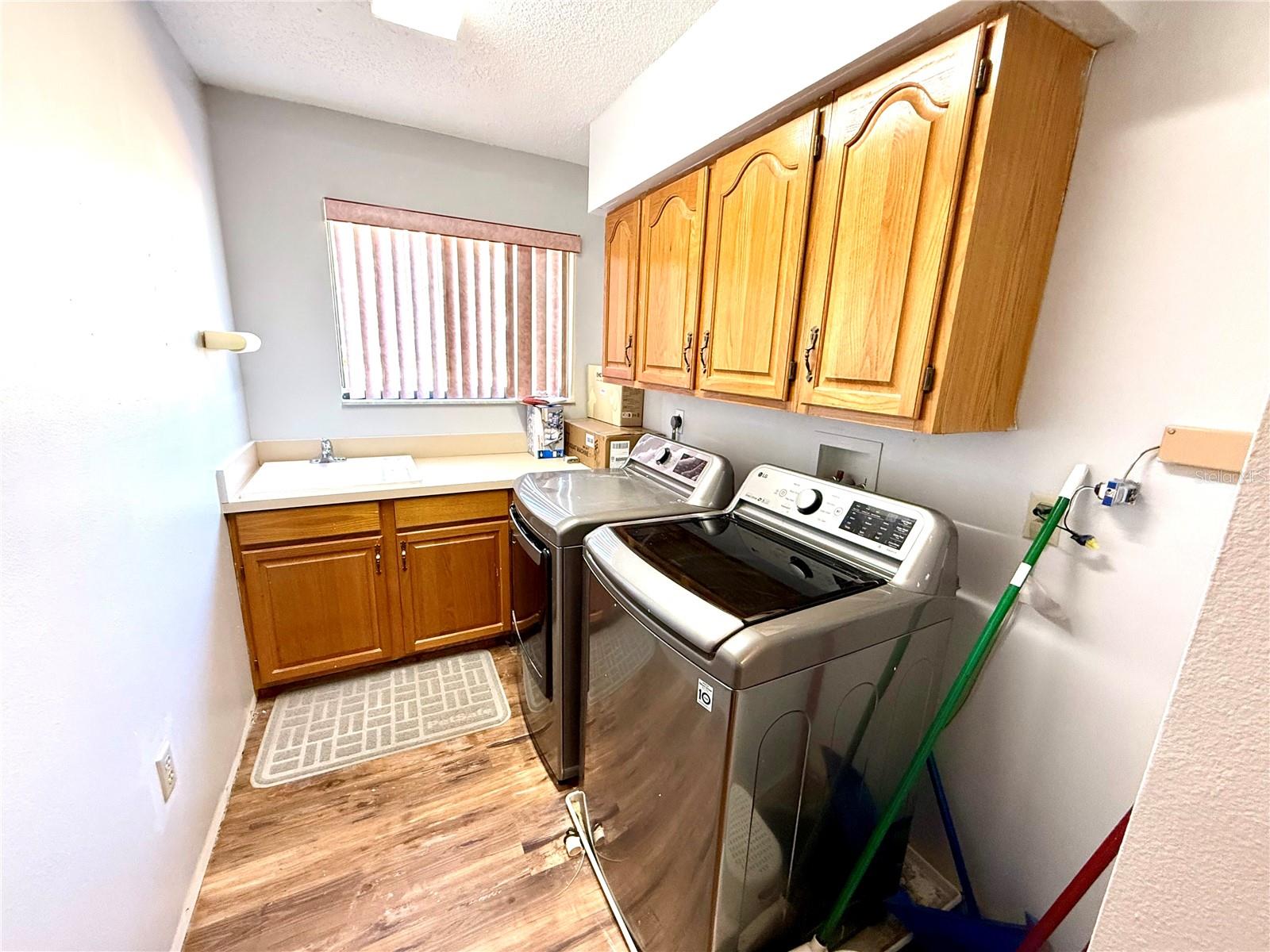 Image 46 of 62 For 2395 Windward Cove