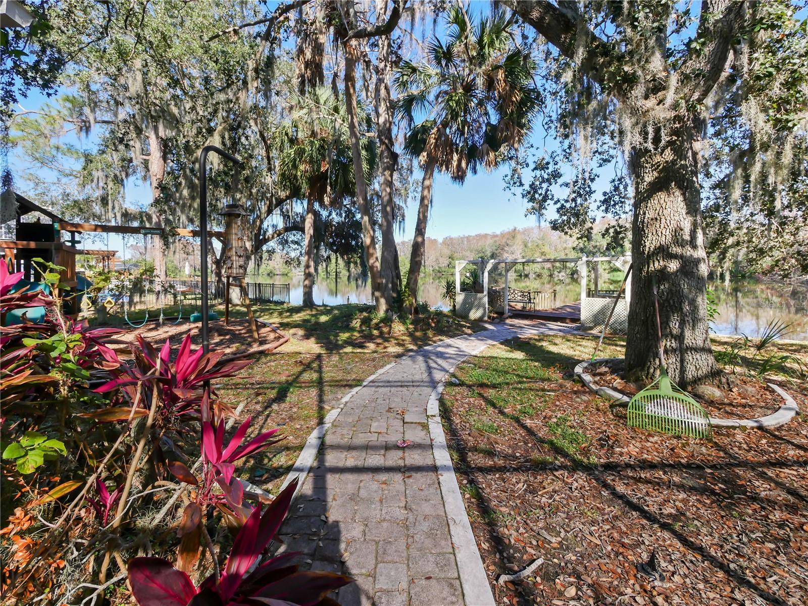 Image 57 of 62 For 2395 Windward Cove