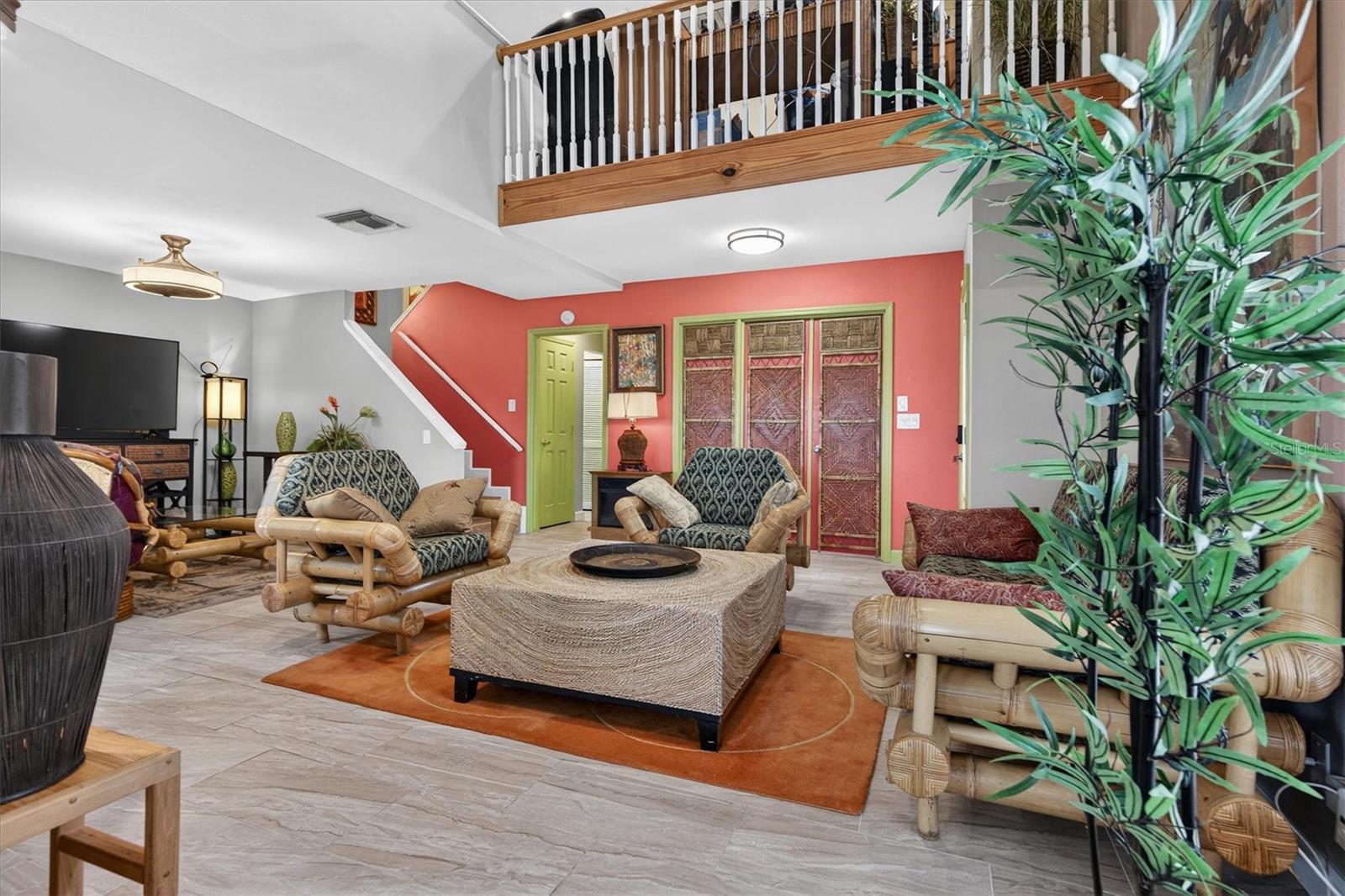 Image 5 of 41 For 2524 Albion Avenue