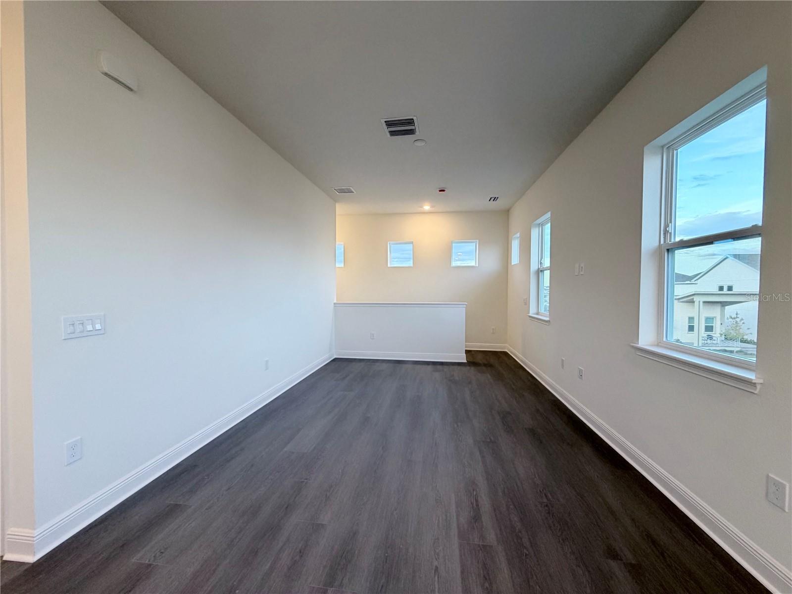 Image 5 of 14 For 10106 Fidley Alley