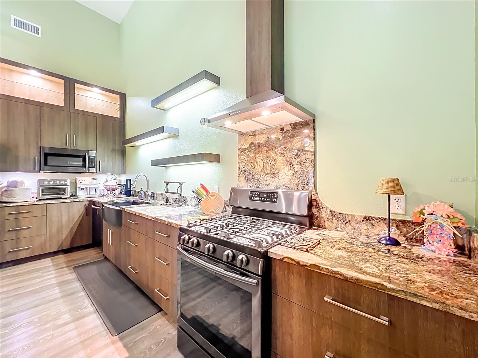 Image 13 of 60 For 1825 Pams Way