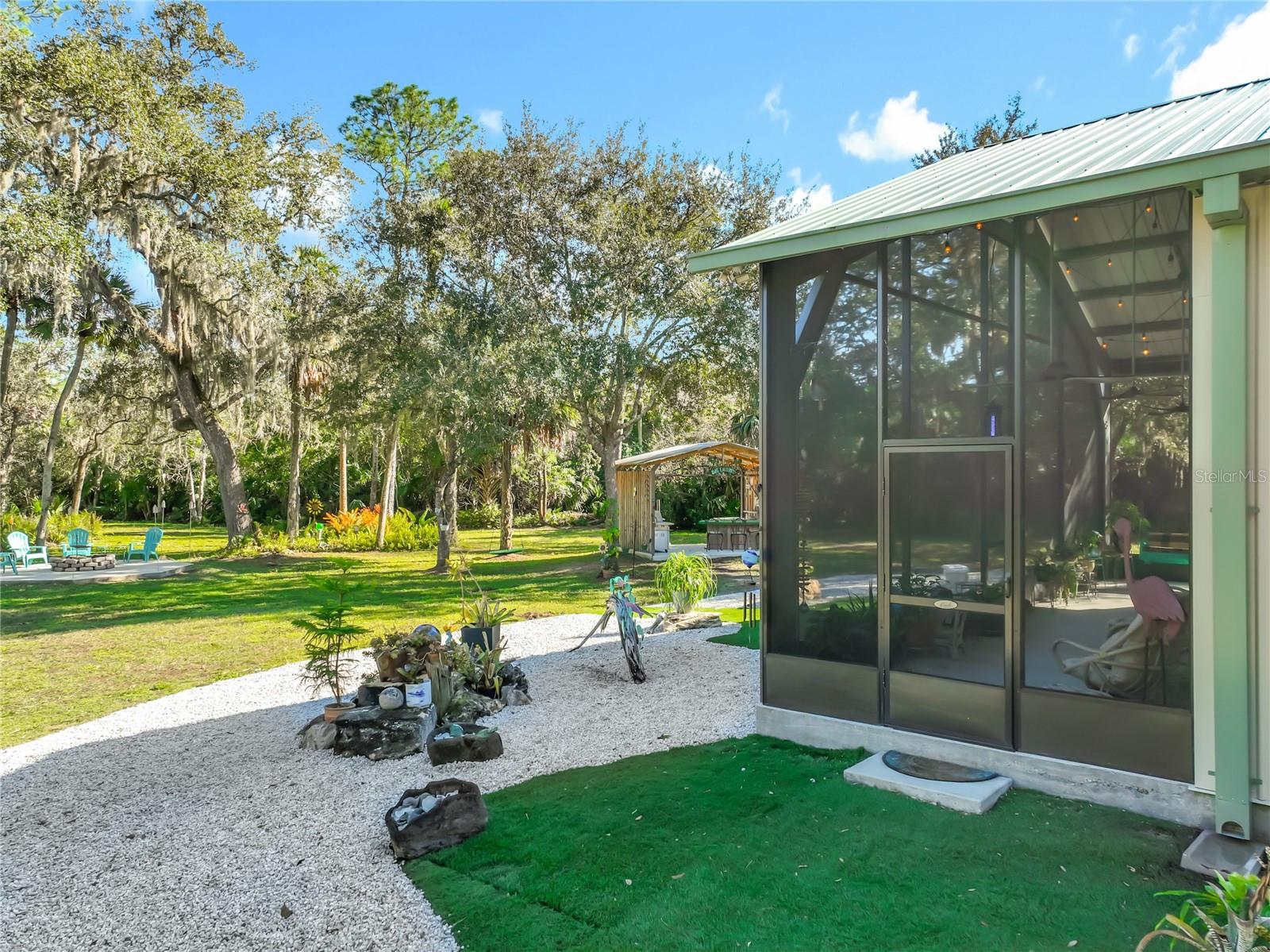 Image 3 of 60 For 1825 Pams Way