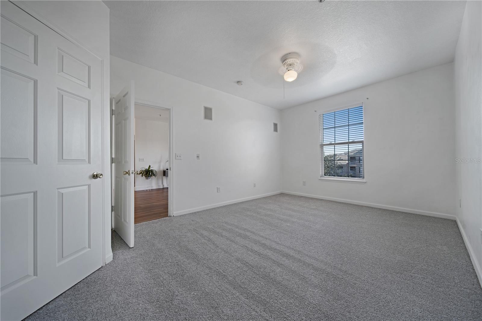 Image 17 of 36 For 14205 Falls Church Drive 2005