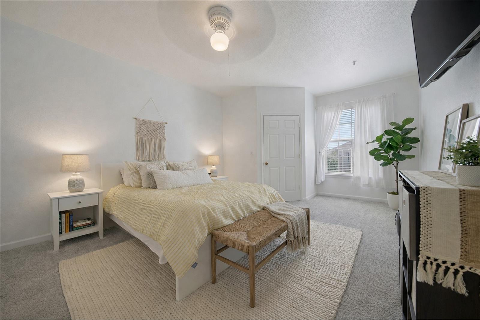 Image 19 of 36 For 14205 Falls Church Drive 2005