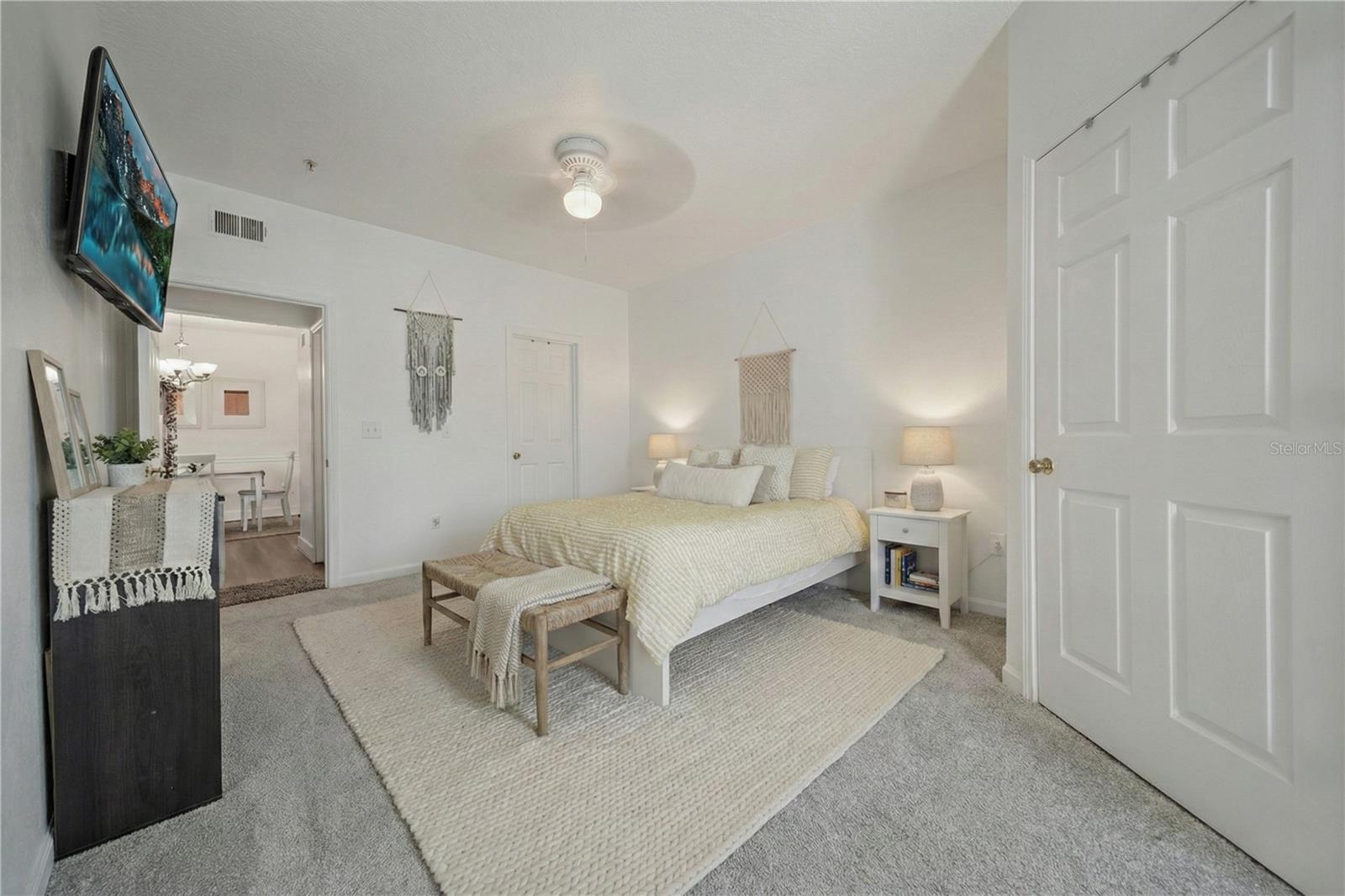 Image 20 of 36 For 14205 Falls Church Drive 2005