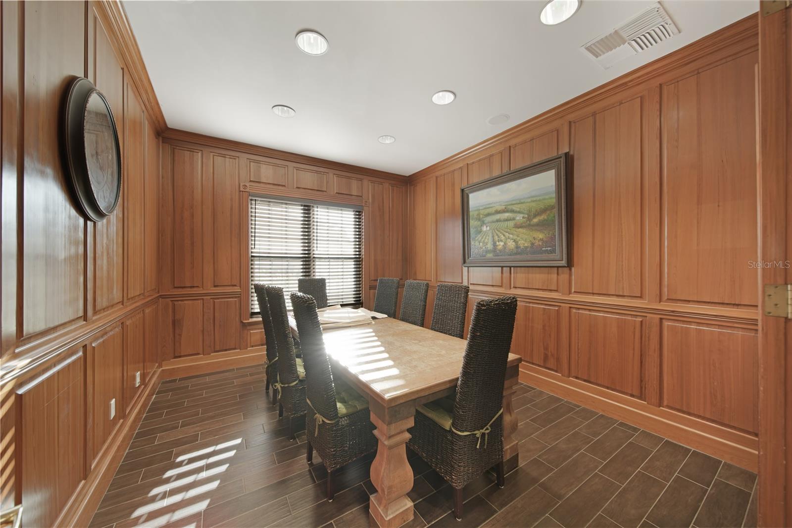 Image 28 of 36 For 14205 Falls Church Drive 2005