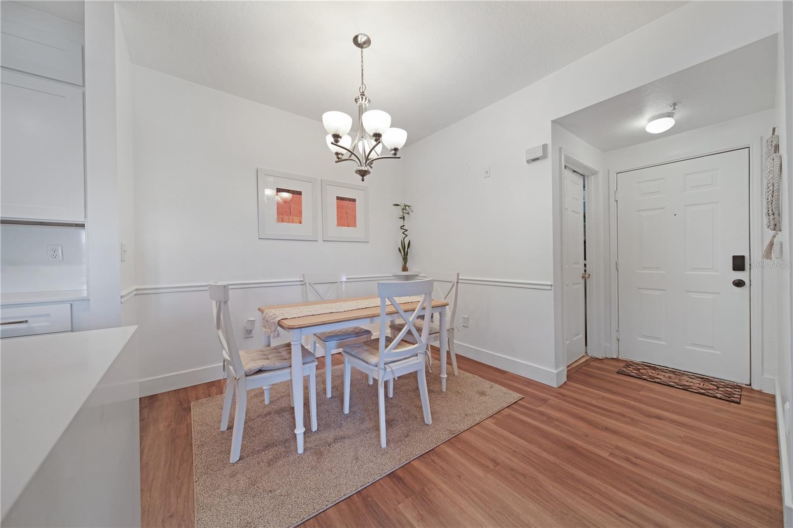 Image 5 of 36 For 14205 Falls Church Drive 2005