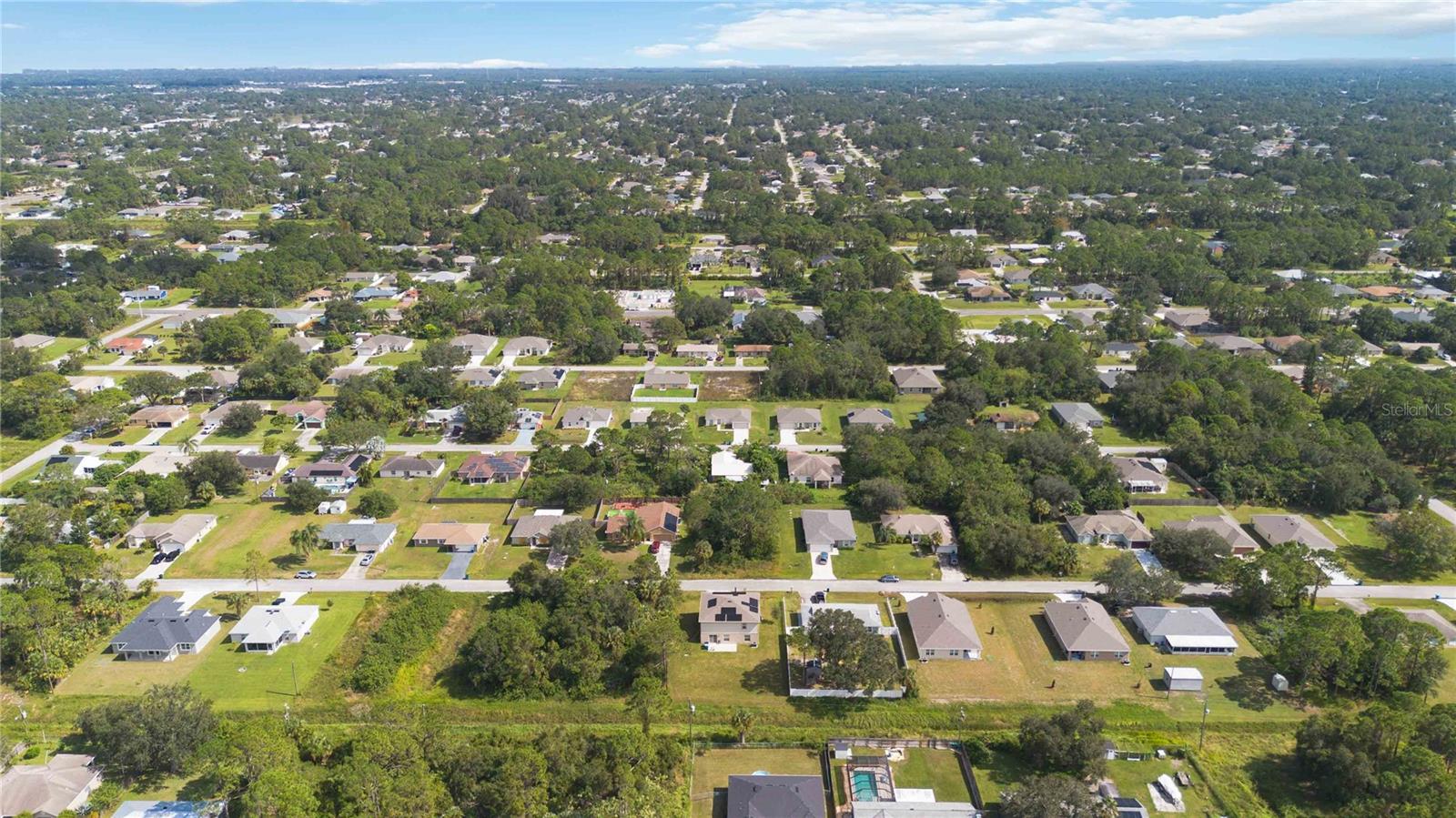 Image 7 of 16 For 739 Gerhard Avenue Sw