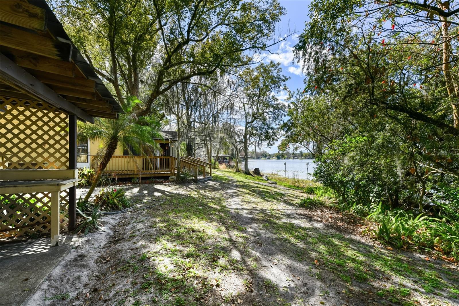 Image 16 of 66 For 3866 Econlockhatchee Trail