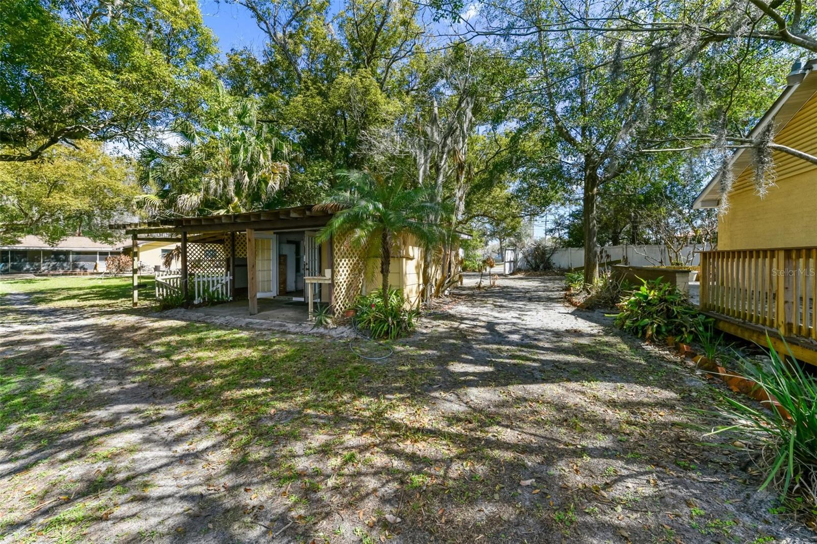 Image 19 of 66 For 3866 Econlockhatchee Trail