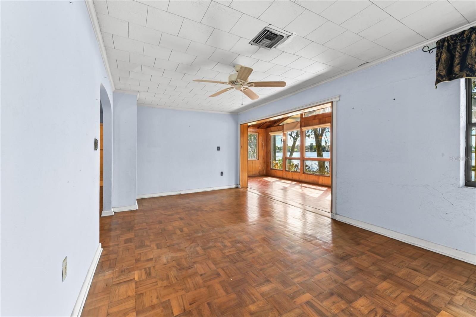 Image 40 of 66 For 3866 Econlockhatchee Trail