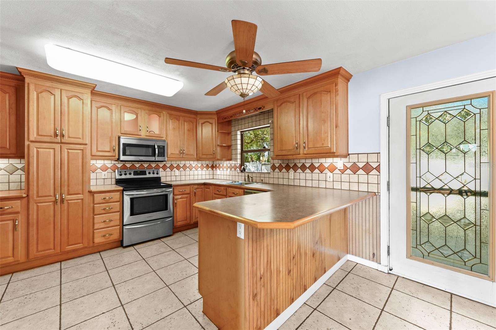 Image 44 of 66 For 3866 Econlockhatchee Trail