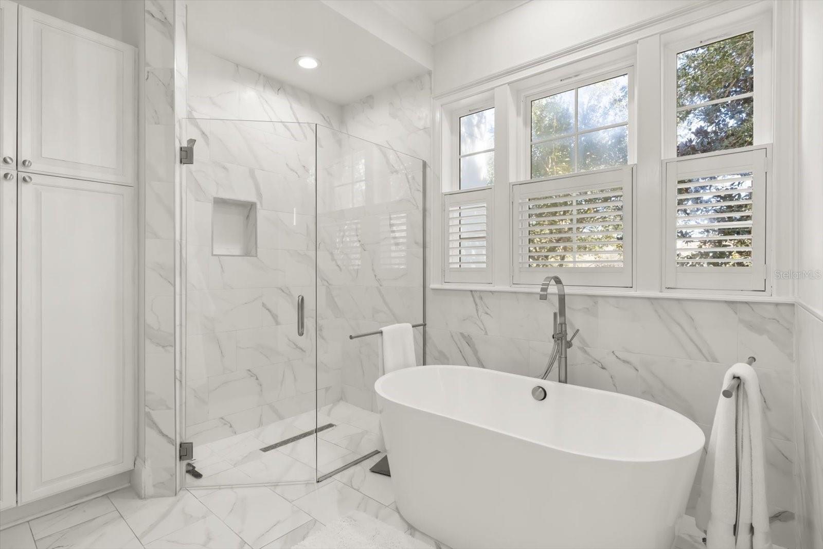 Image 29 of 67 For 4381 New Broad Street