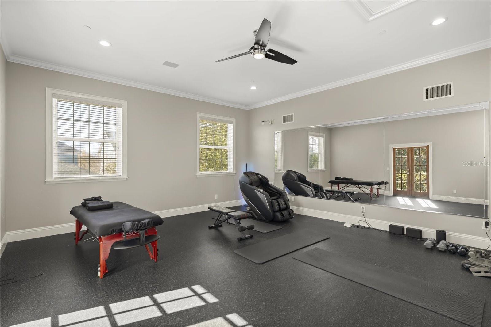 Image 31 of 67 For 4381 New Broad Street