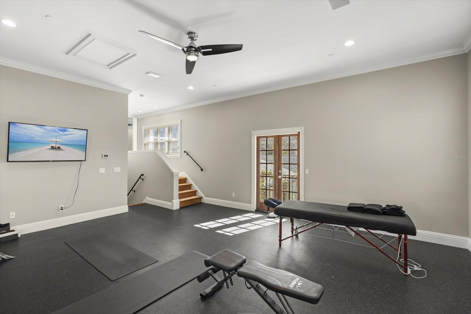 Image 32 of 67 For 4381 New Broad Street