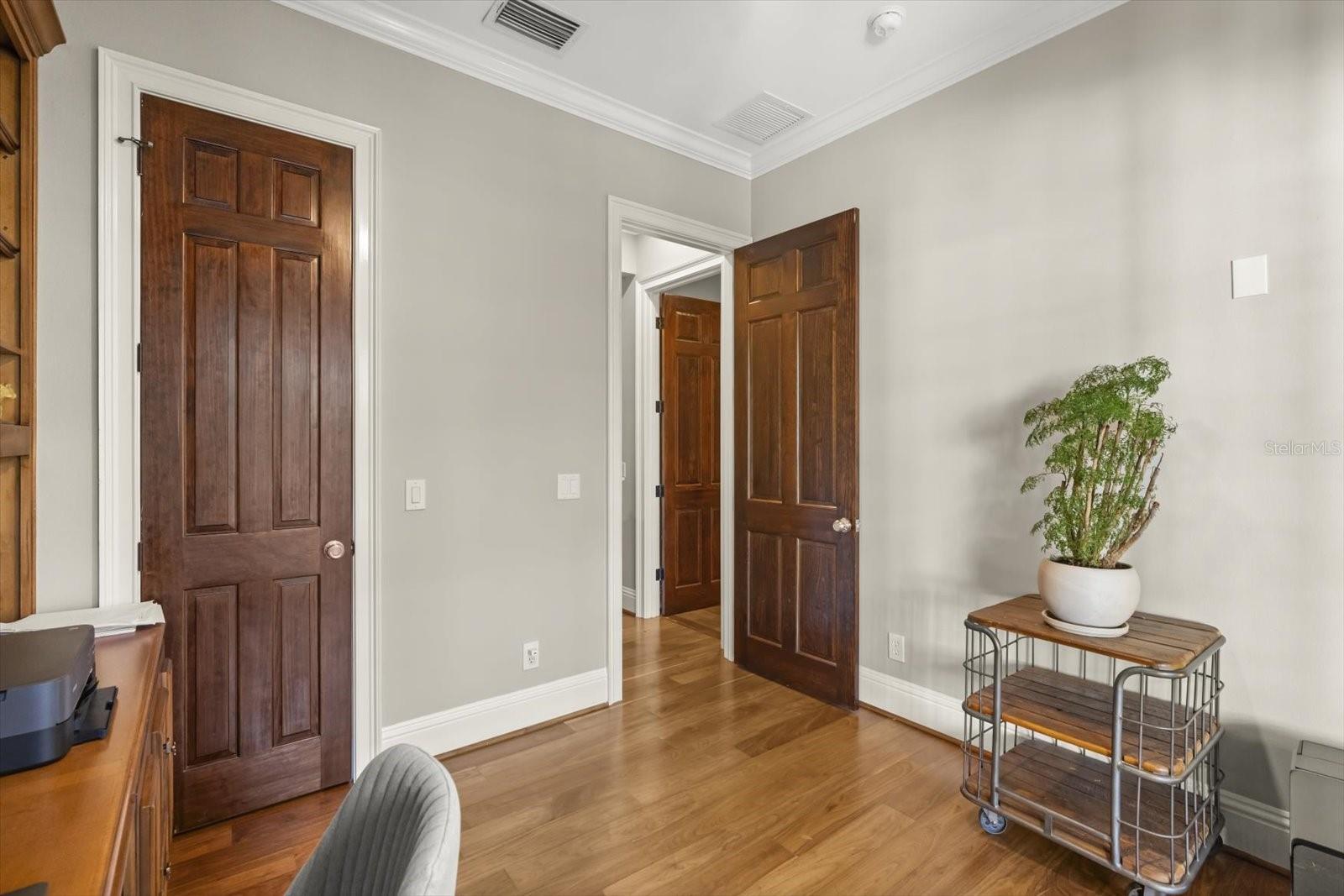 Image 46 of 67 For 4381 New Broad Street