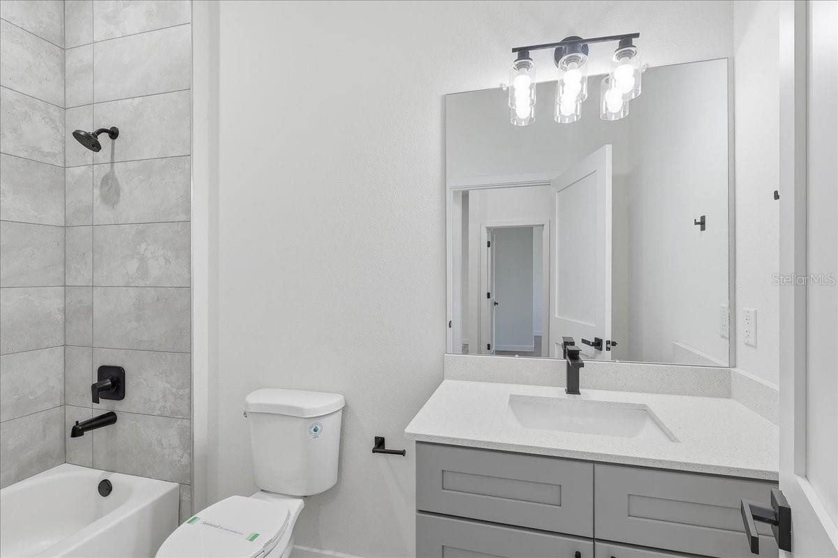 Image 13 of 18 For 8675 Circular Way