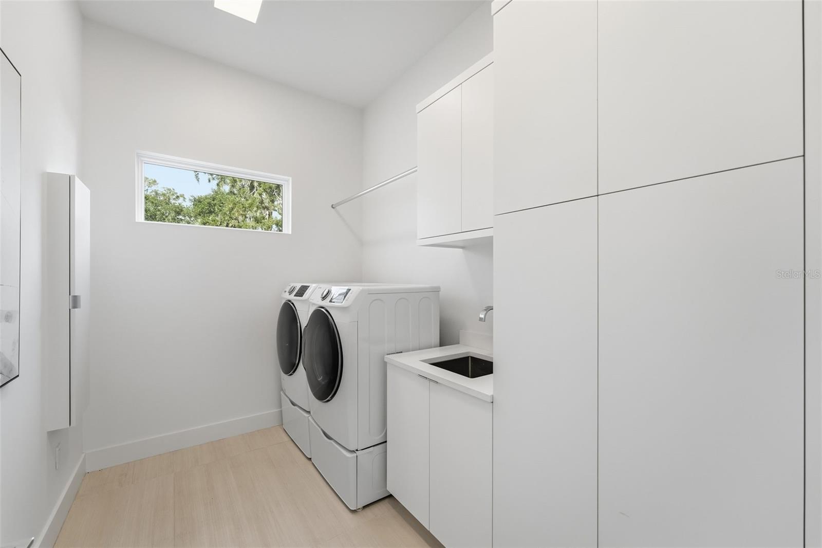 Image 29 of 54 For 350 Northwind Road