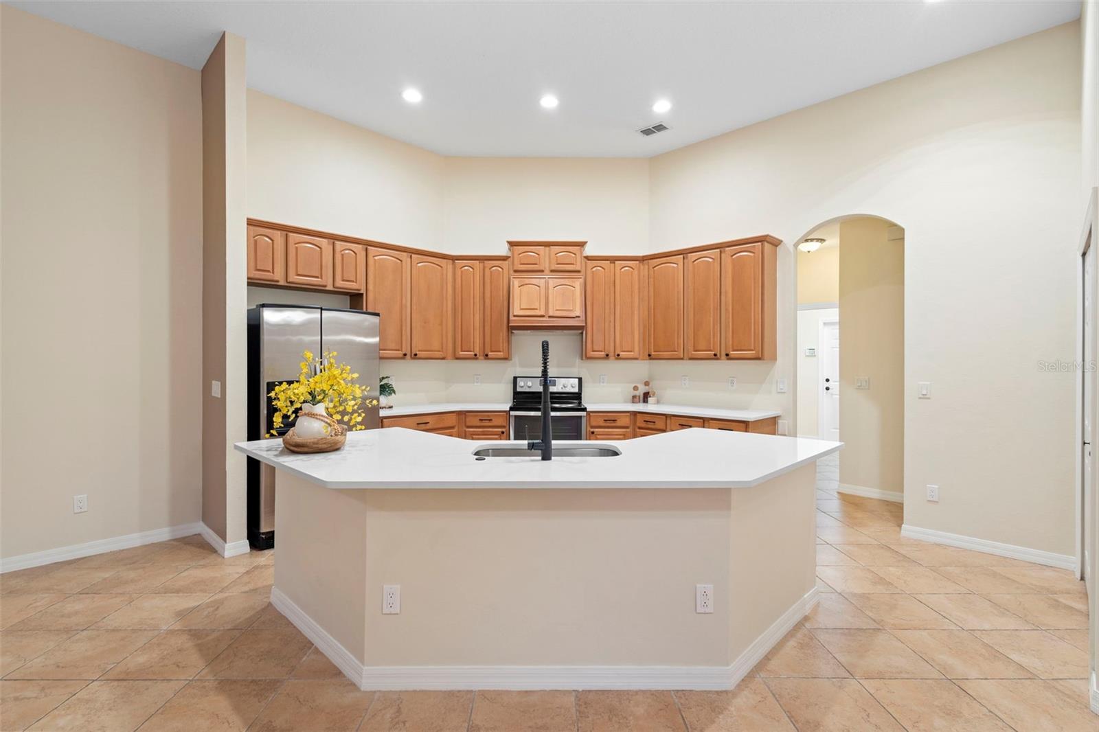 Image 16 of 51 For 6948 Remington View Court