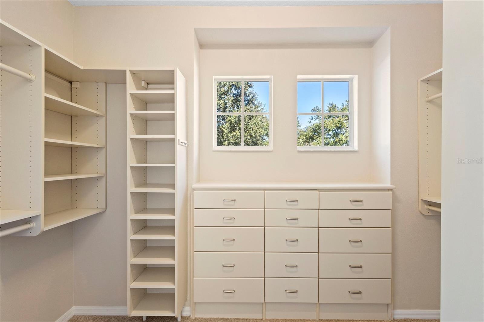 Image 28 of 51 For 6948 Remington View Court