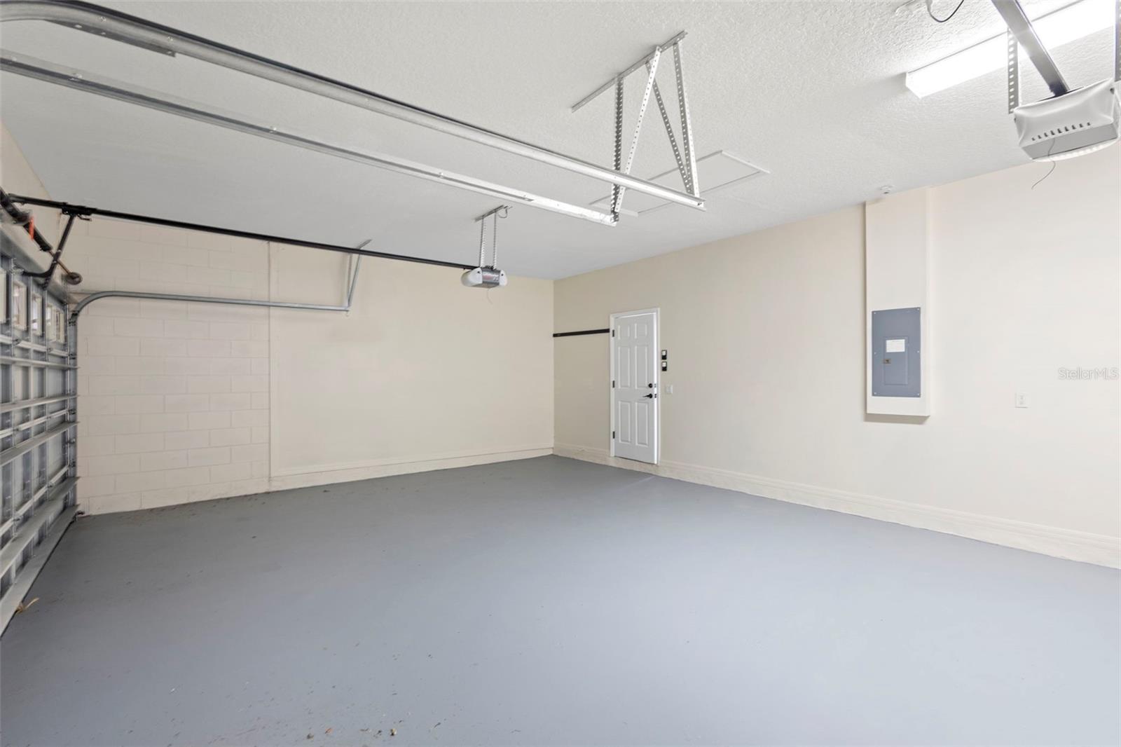 Image 40 of 51 For 6948 Remington View Court