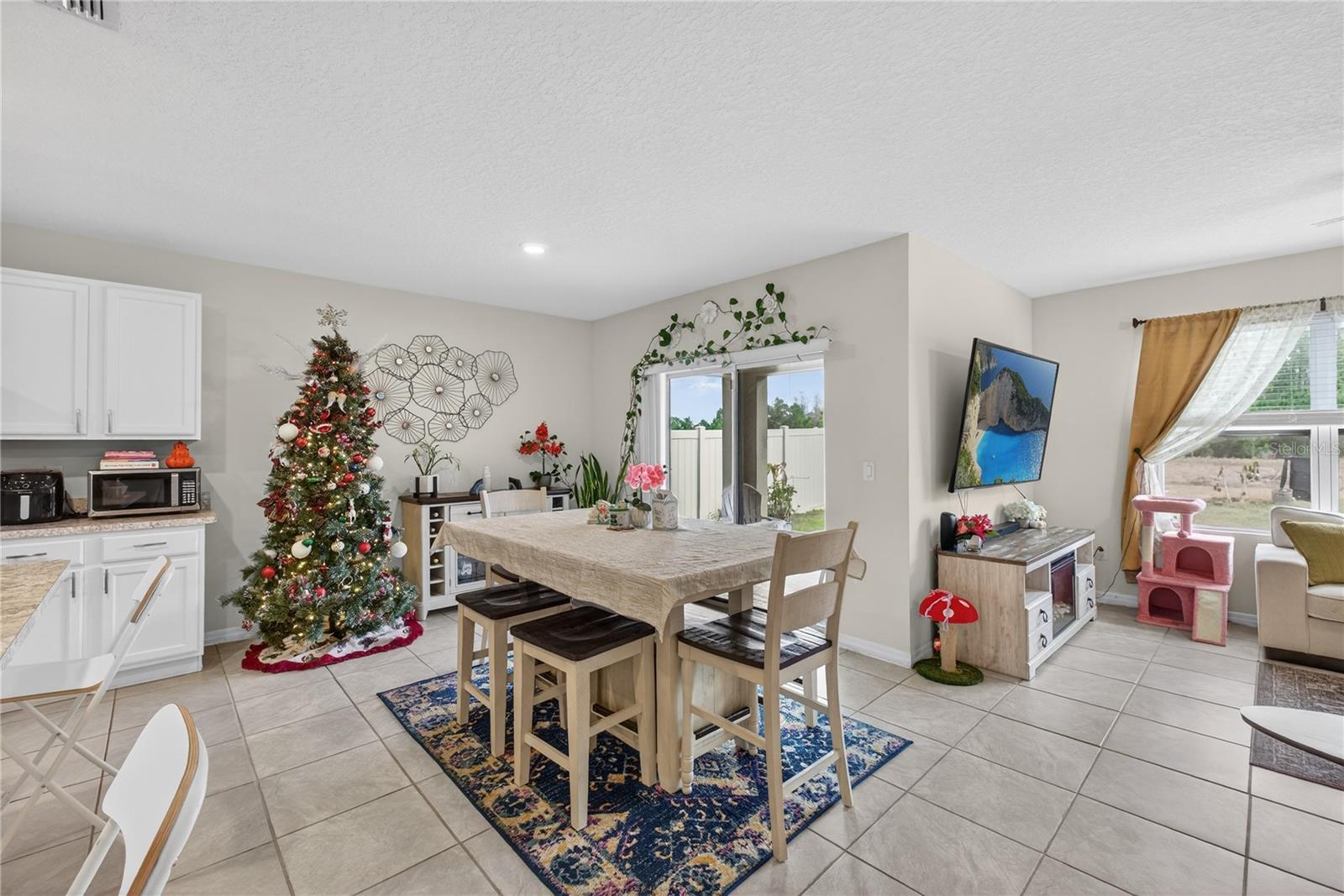 Image 13 of 78 For 1323 Fox Squirrel Drive