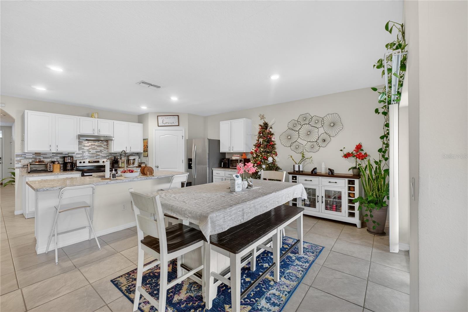 Image 18 of 78 For 1323 Fox Squirrel Drive