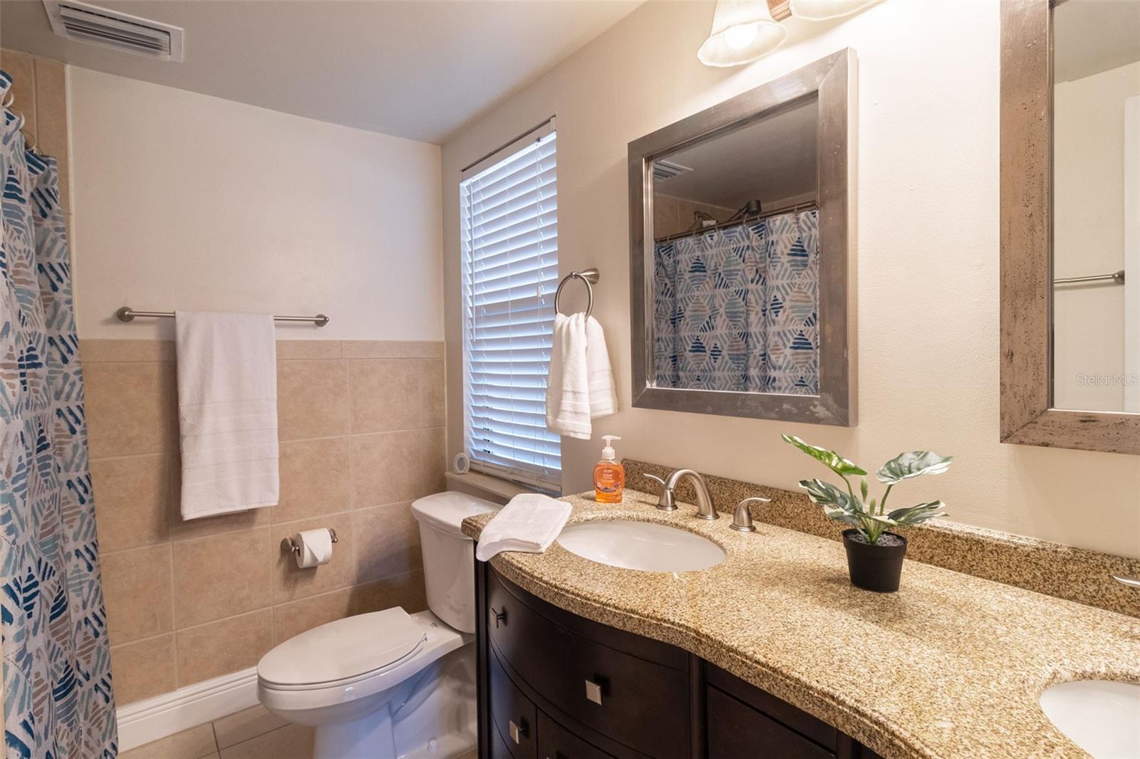 Image 10 of 14 For 5547 Garden Grove Circle