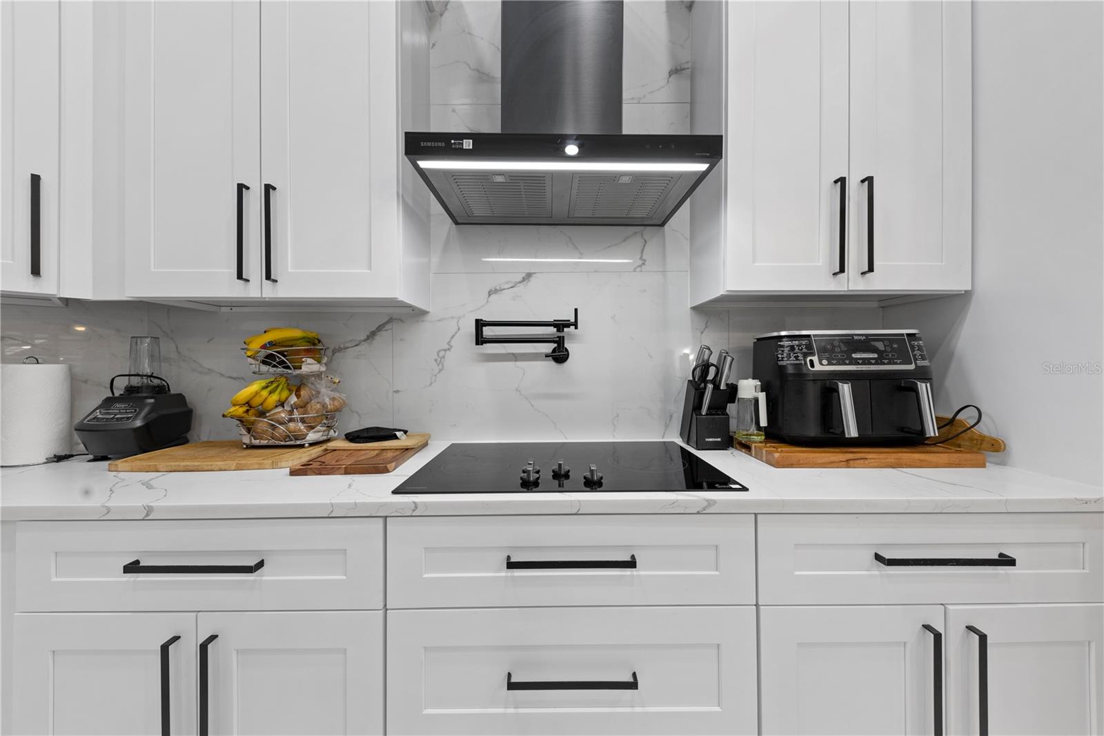 Image 13 of 41 For 416 Becky Street