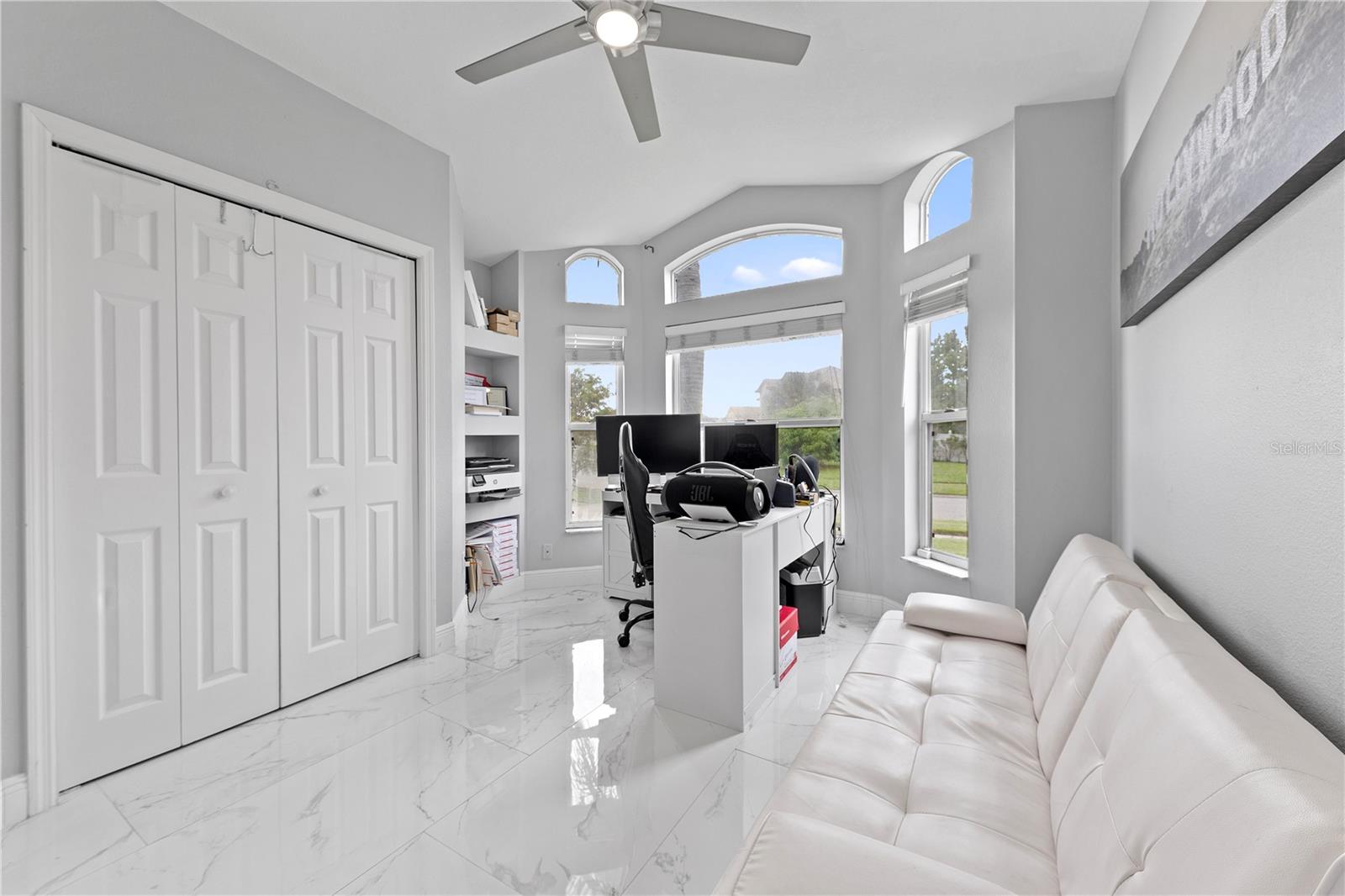 Image 21 of 41 For 416 Becky Street