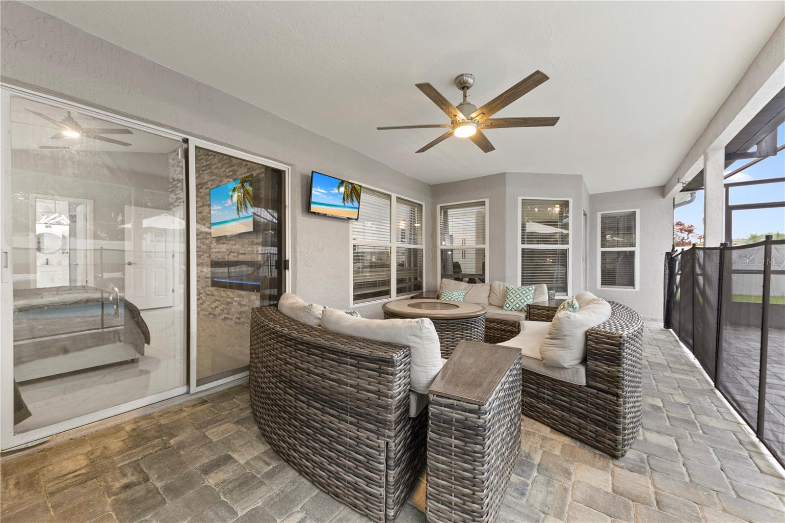 Image 33 of 41 For 416 Becky Street