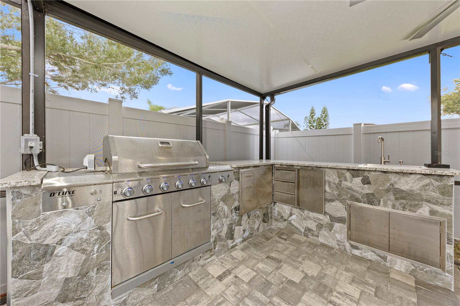 Image 35 of 41 For 416 Becky Street